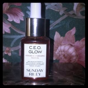 NEW Sunday Riley C.E.O. Glow Vitamin C + Tumeric